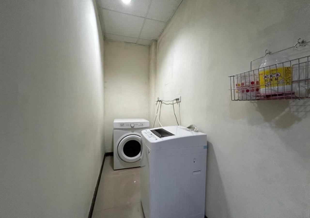 Hua Xiang Motel - Arena Kaohsiung Buitenkant foto