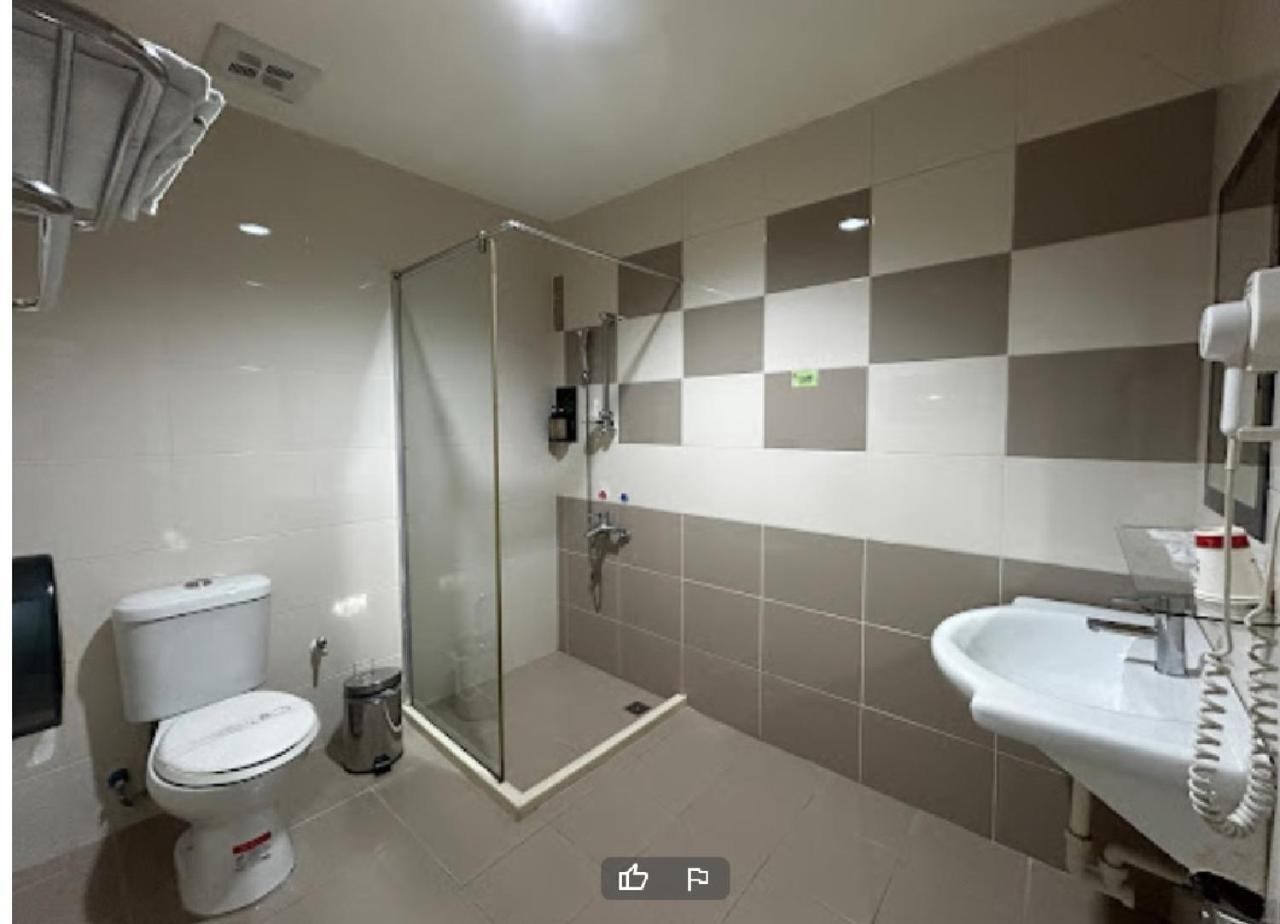 Hua Xiang Motel - Arena Kaohsiung Buitenkant foto