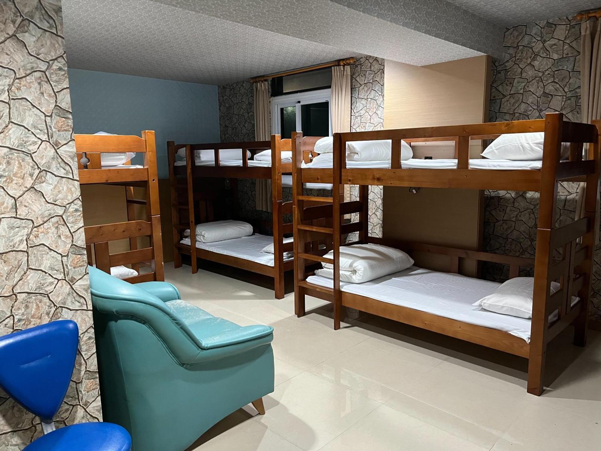 Hua Xiang Motel - Arena Kaohsiung Buitenkant foto