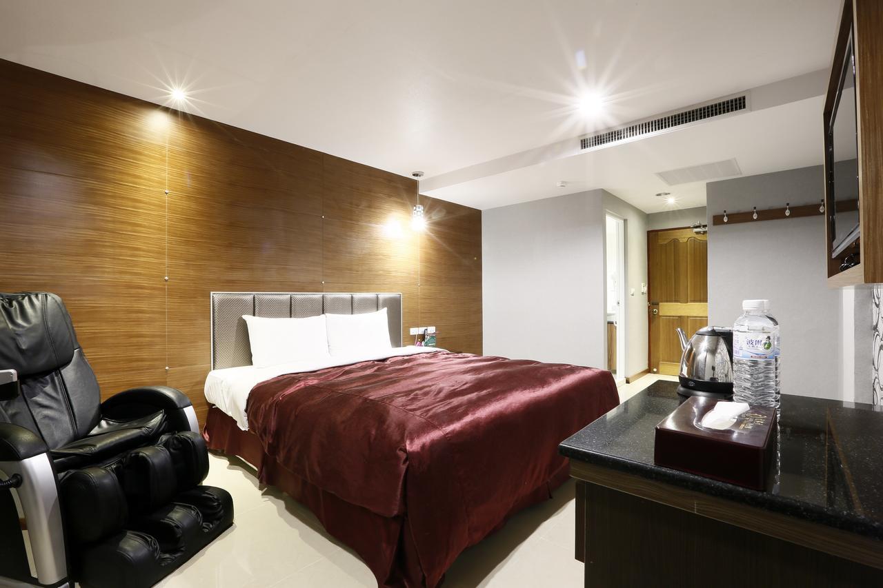 Hua Xiang Motel - Arena Kaohsiung Buitenkant foto